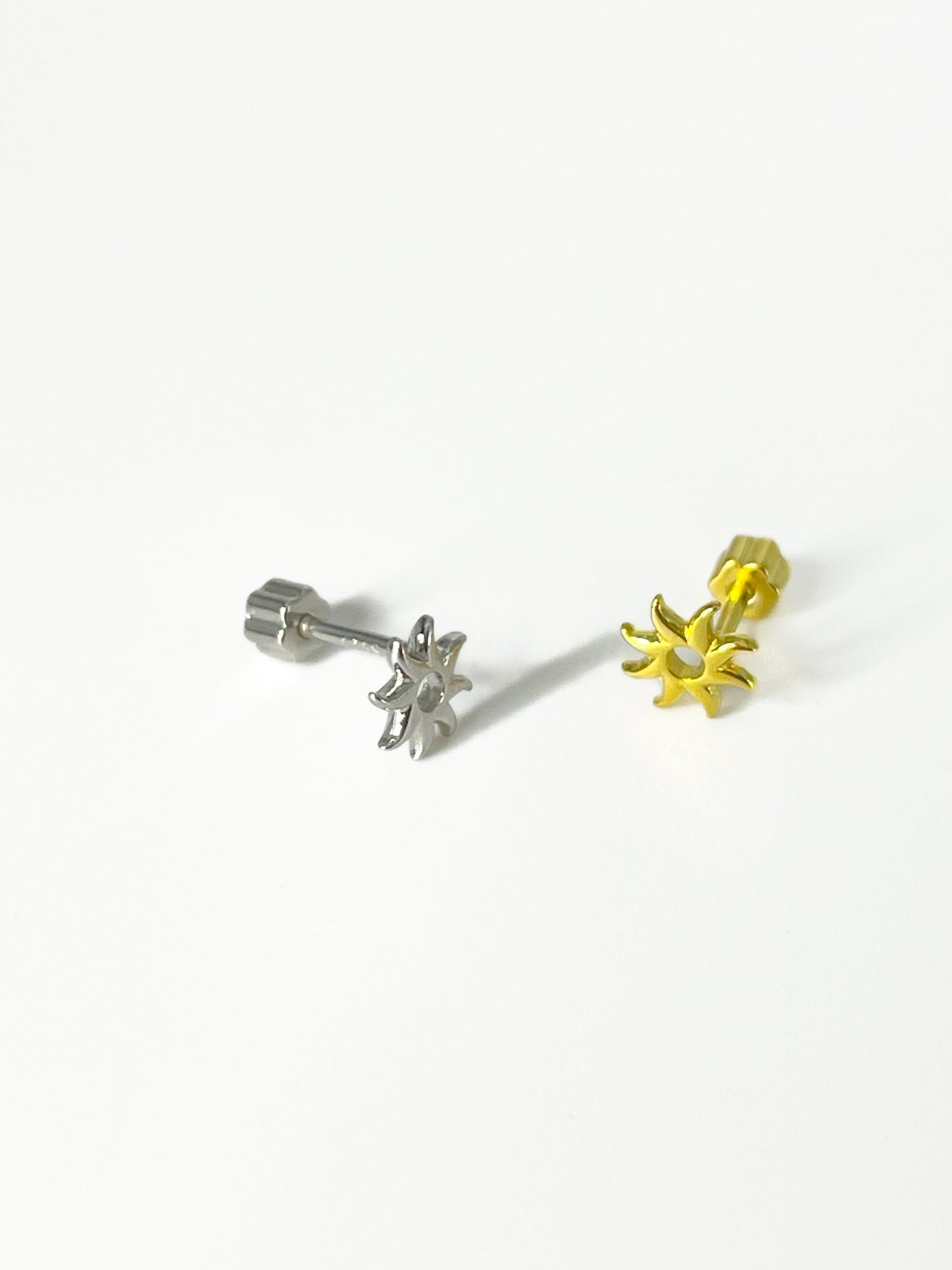 Piercing Nr.196 Helix 925 silber vergoldet sonne sun stud